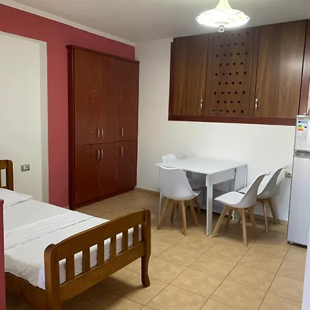 Alloggio in famiglia Zisi Sarandë